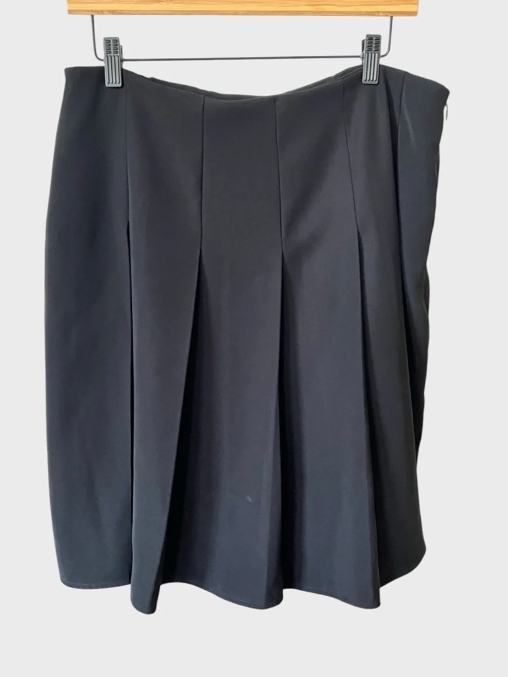 Louis Vuitton Uniforms Classic Black Pleated Women’s Skirt